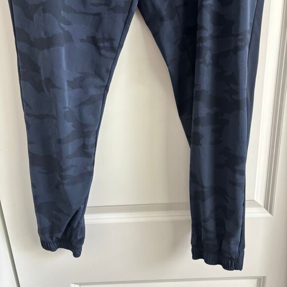 Athleta Brooklyn Textured Camo Joggers 14 Navy Camo Athletic Athleisure - Picture 5 of 10